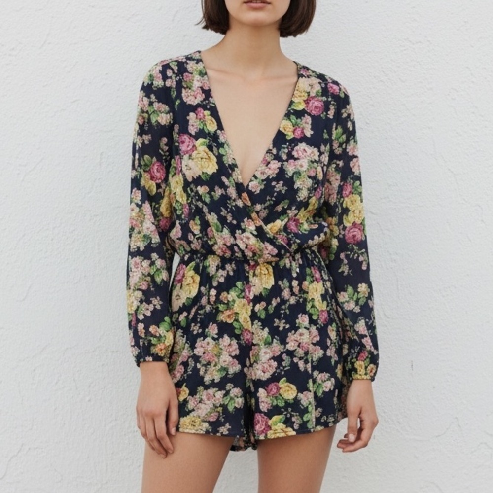 Romeo + Juliet Couture Floral Romper